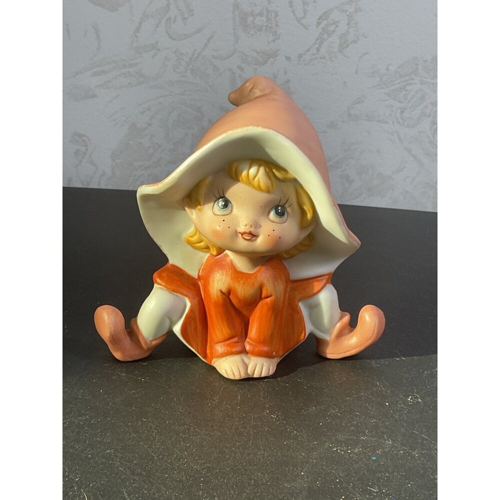 Vintage Homco Sitting Elf Figurine With Orange Hat & Outfit 5213 Collectible Cer